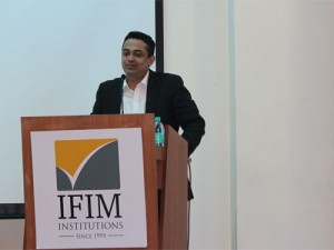 Sunder Madakshira giving the Chief Guest’s Address at the Inauguration of the Batch of 2016-18 at the Institute of Finance and International Management, Bangalore on the 8th July 2016.